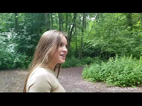 ❤️ Evelinari toki publiko batean izorratzen genuela proposatu nion! Baietz esan zuen. Orduan ipurdian izorratu eta ahoan esperma. Orduan bere burua haserretu zen. ❤ Kalitatezko sexua gugan ❤