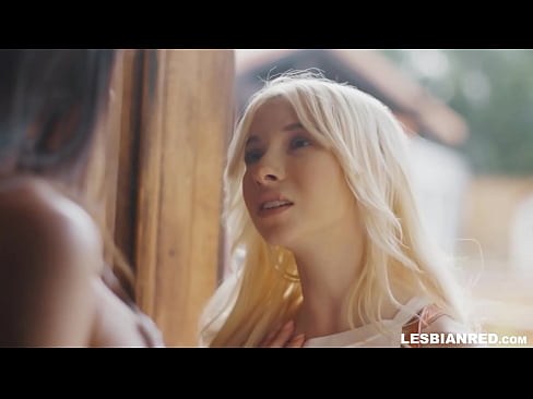 ❤️ Neska hilabete batzuk geroago etxera dator eta amaordearen puxa jaten amaitzen du ❤ Kalitatezko sexua gugan ❤
